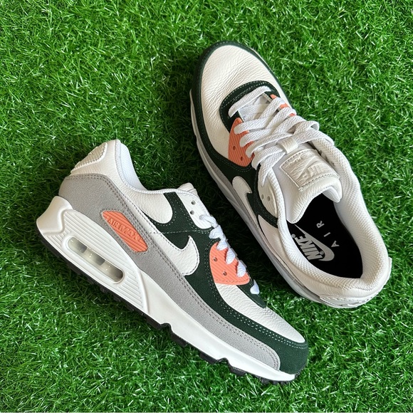 Nike Air Max 90 Custom - Picture 6 of 8